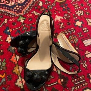 NEW Tory Burch Patent Leather Ball Detail Sandals